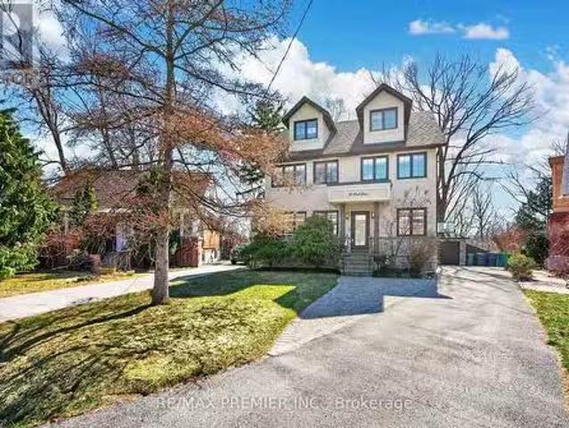 19 Park Lane, Toronto, ON, M8Y 1R7 house for sale Listing I.