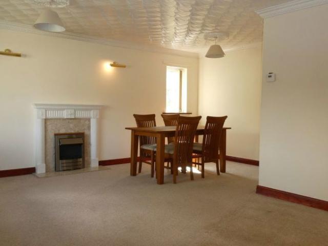 19 Patterson Gardens, Stocksbridge, S36 1JR
