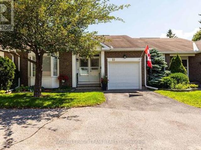 19 Pine Needles Court, Ottawa, ON, K2S 1G5 townhouse for sale | Listing ID X13643 | Royal LePage