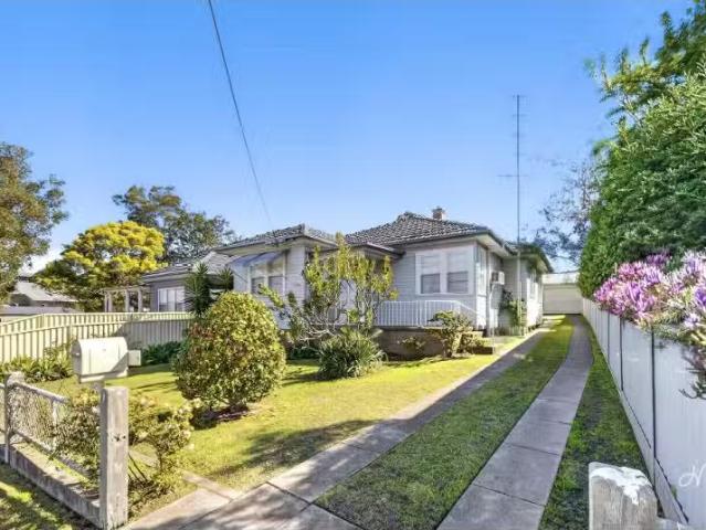 19 Pierce Street, East Maitland House for rent Listed by Tayl.
