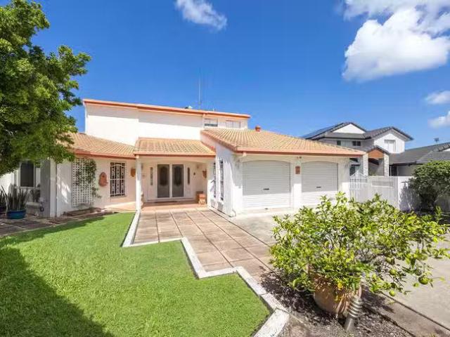 19 Plymouth Quay, Maroochydore, QLD 4558