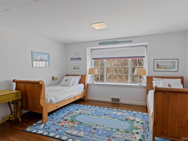 19 Quaquanantuck Ln, Quogue, NY 11959 | MLS #843144