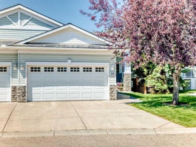 19 Rocky Ridge Villas Nw, Calgary, AB, T3G 4R3 semi detached for sale | Listing ID A2333 | Royal LePage