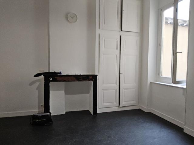 19 RUE ELIE ROCHETTE 69007 LYON