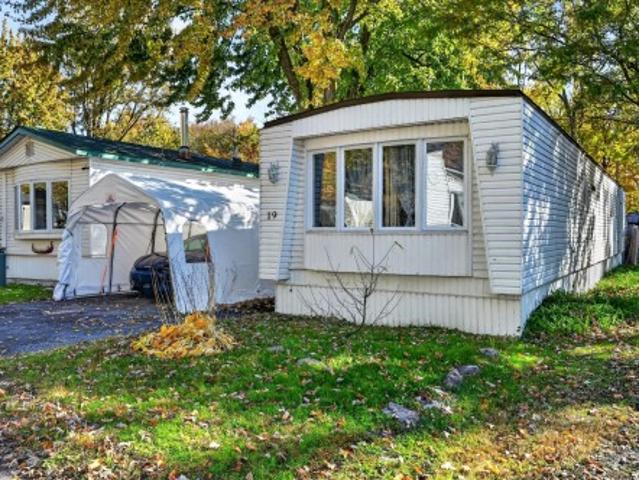 19 Rue Roger, Montréal L'Île Bizard/Sainte Geneviève, QC, H9E 1L9 house for sale | Listing ID 28642 | Royal LePage