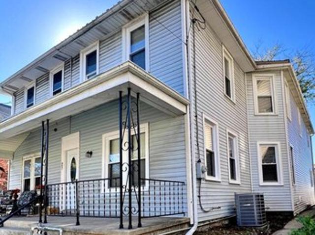 19 S College St, Schaefferstown, PA 17088