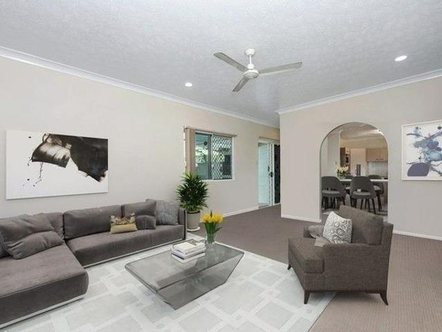 19 Sandstone Dr, Kirwan