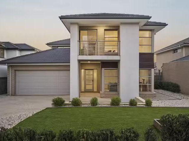 19 Seaview Point, Point Cook, VIC 3030
