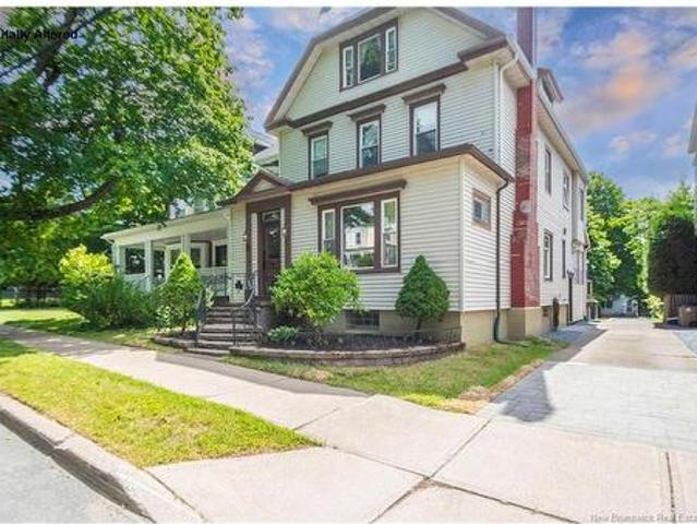 19 Seely St, Saint John, NB, E2K 4B1 house for sale | Listing ID NB144437 | Royal LePage