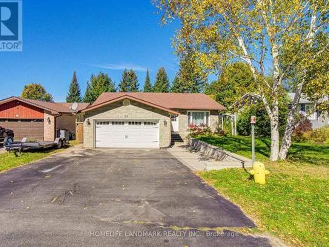 19 Southdale Drive, Huntsville, ON, P1H 1T6 house for sale | Listing ID X13834 | Royal LePage