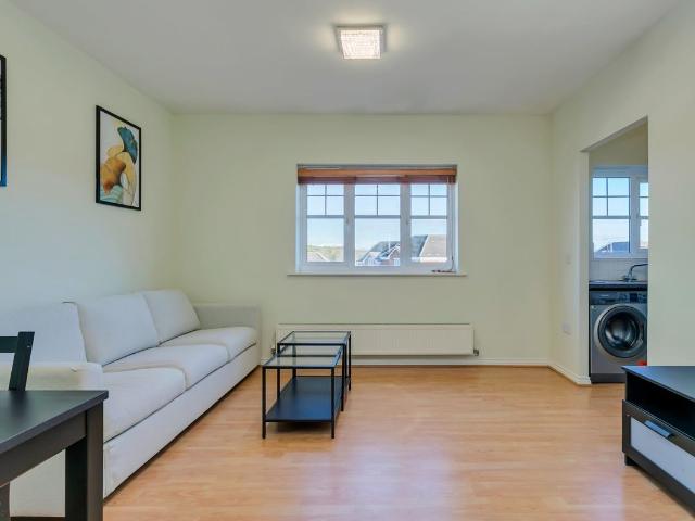 19 Symphony Close, Edgware, Barnet, Greater London HA8, 2 bed flat to rent, £1,695 pcm | PrimeLocation