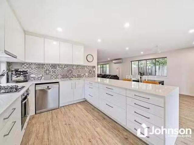 19A Badgen Road, Birkdale, QLD 4159