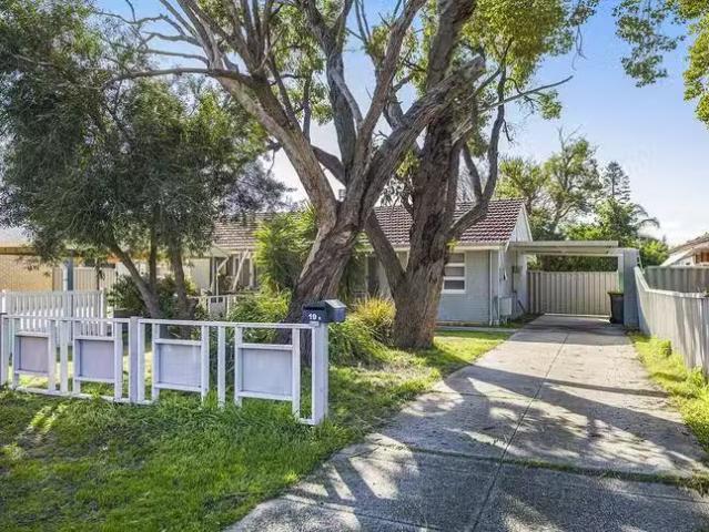 19B Dallington Crescent, Balga, WA 6061