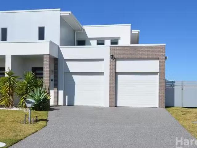 19B Portside Crescent, Port Macquarie, NSW 2444 Townhouse fo.