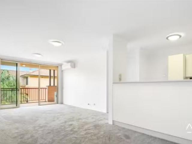 19F/19 21 George Street, NORTH STRATHFIELD Apartment for rent.