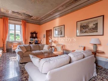 19th Century Villa with pool in the hills of Lucca
