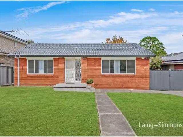 1 Magnolia Street, Greystanes House for rent Listed by Bridge.