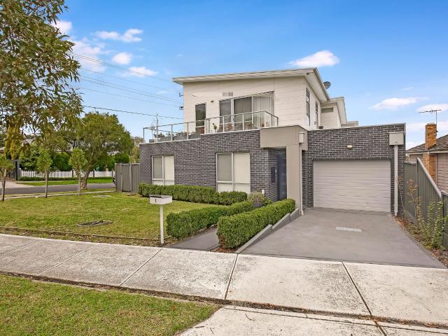 1 Magnolia Street, Oak Park | Victoria Real Estate Agency
