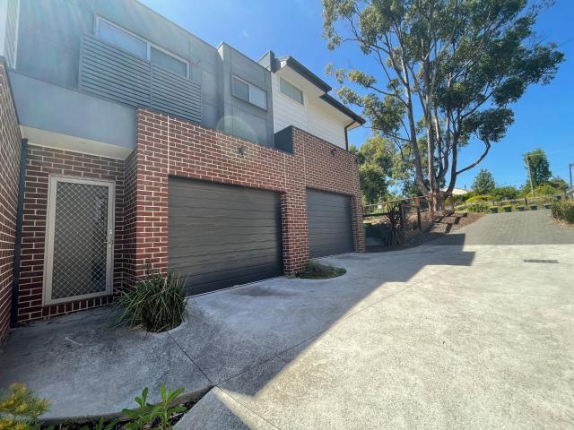 1 Max Close, Mooroolbark