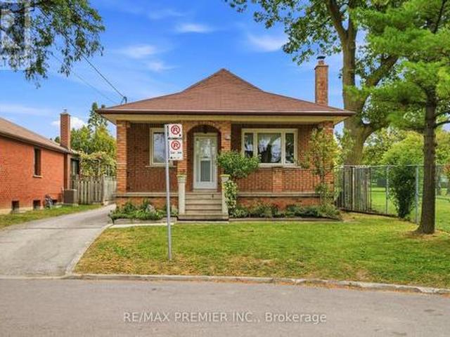 1 Mayo Drive, Toronto, ON, M6L 2X1 house for sale | Listing ID W13842 | Royal LePage