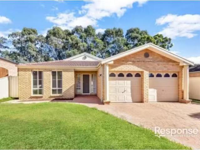 1 Mazari Grove, Stanhope Gardens House for rent Listed by Rob.
