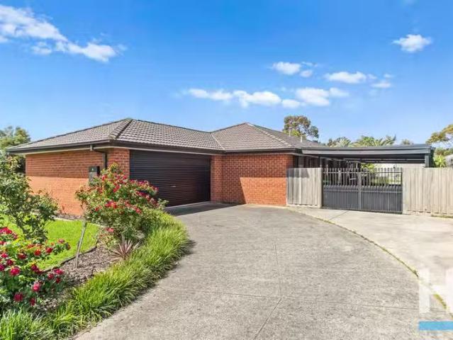 1 Melanie Blair Place, SKYE, VIC 3977 House for Rent