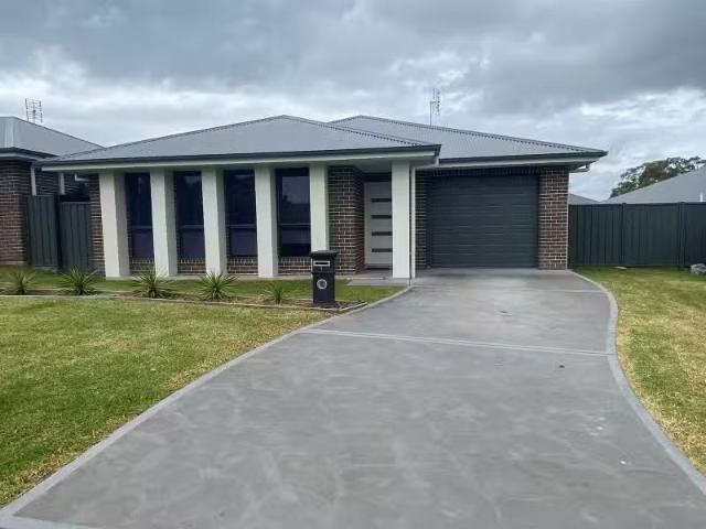 1 Mirani Street, Largs House for rent Listed by Jess Mossman.