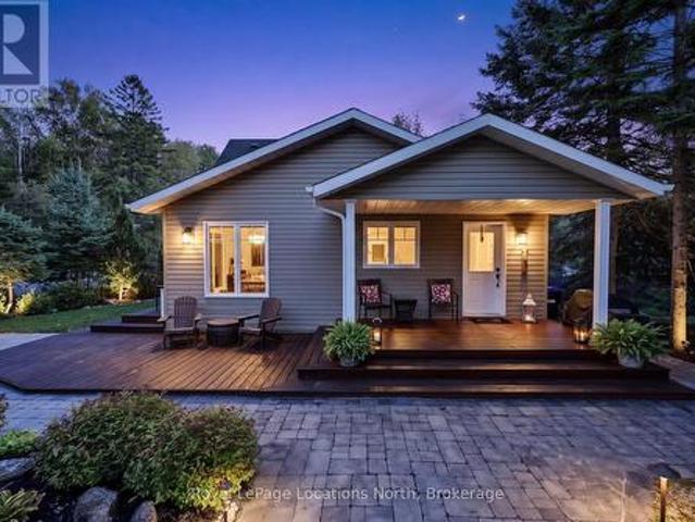 1 Moore Avenue, Tiny, ON, L0L 1P1 house for sale | Listing ID S13846 | Royal LePage