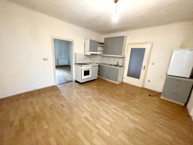 1. Monat mietfrei! Gemütliche 2 Zimmer Wohnung mit einem gemütlichen Balkon in zentraler Lage nahe zur Innenstadt – Provisionsfrei