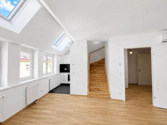 1 Monat mietfrei! Jetzt einziehen & profitieren! Tolle Maisonettewohnung mit Klimaanlage