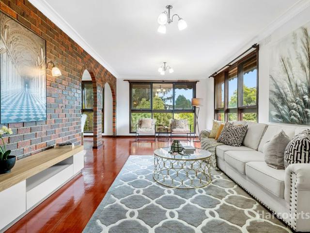 1 Monaro Court, VERMONT SOUTH, VIC 3133