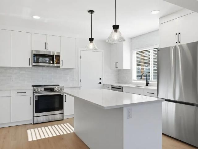 1 month Free | Brand New reno|3 Bdrm in North Central Calgary — 3 Bedrooms Main Floor