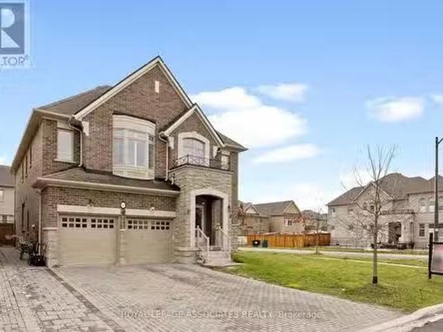 1 Morningstar Avenue, Whitby, ON, L1R 0P2 house for sale Li.
