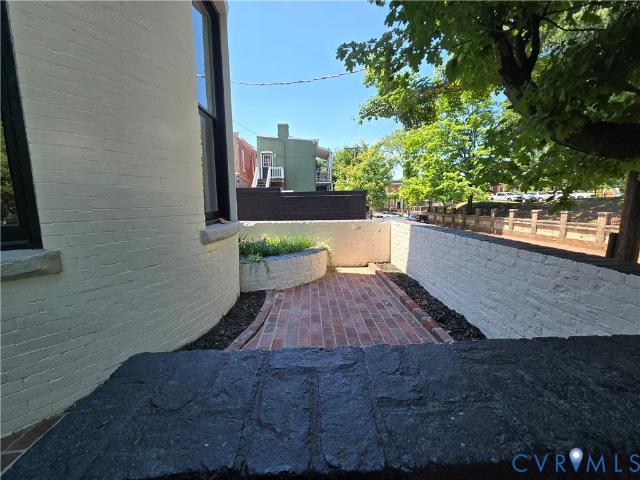 1 N Harvie Street B
