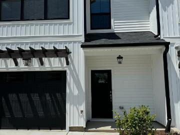 1 N Lenny Dr, Clayton, NC 27520 | MLS #10160