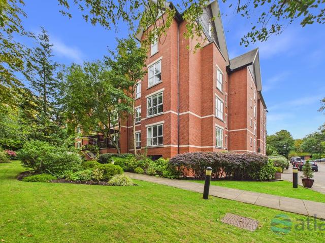 1 New Hawthorne Gardens, Mossley Hill L18, 3 bed flat to rent, £1,500 pcm | PrimeLocation