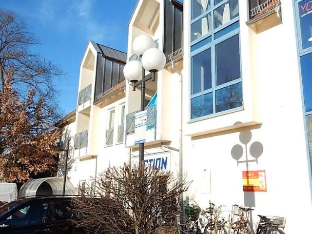 1 Nettokaltmiete frei +Dachgeschosswohnung im ruhigen Potsdam