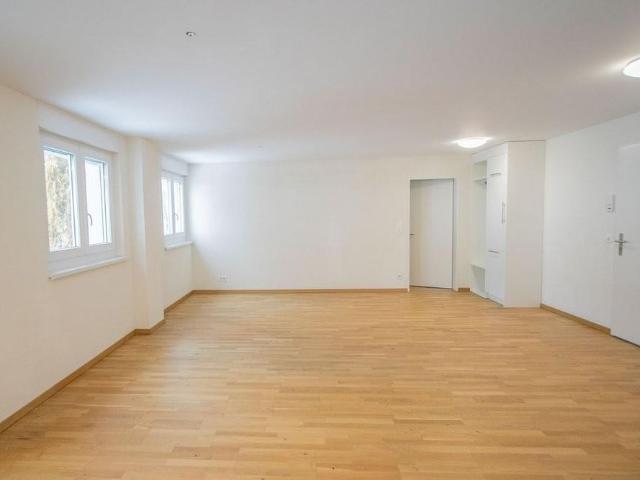1 Nettomiete geschenkt Moderne 2.5 Zimmer Wohnung in Herisau