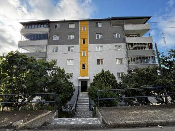1 No'lu Bostancı Ferah Ve Temiz Kiralık Daire