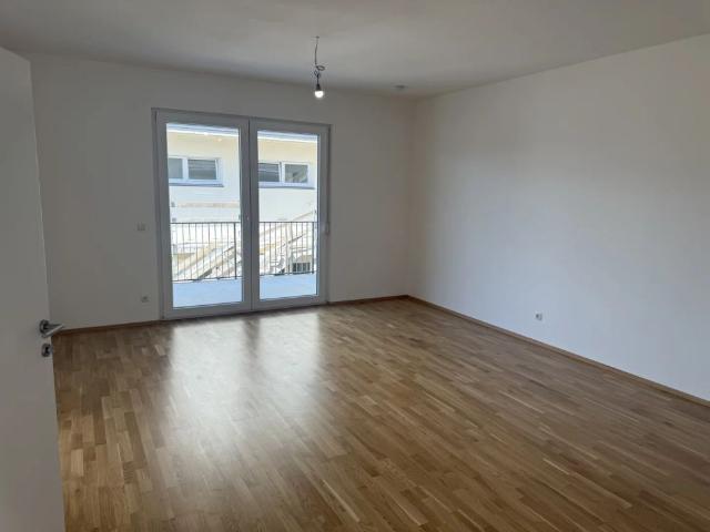 1. OBERGESCHOSS | 74M2 | 2 TG PARKPLÄTZE | 3 SCHLAFZIMMER | 19M2 BALKON