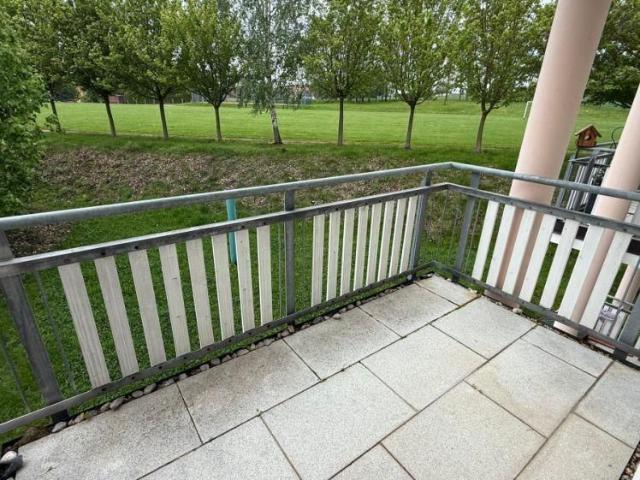 ! 1.OG mit Balkon + Bad mit Dusche + offene Küche !
