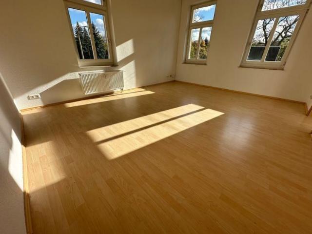 1. OG Balkon am Arbeitszi. Stellplatz mgl. Wanne !