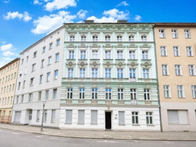 1.OG 2 Zimmer­wohnung Charmant, hell und bezugsbereit