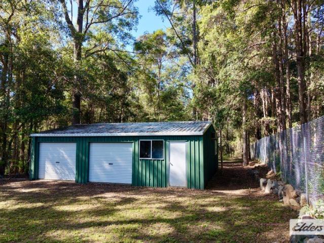 1 acre 9.2m x 7.5m shed PRIVACY 6 mins from City!