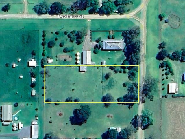 1 acre in fantastic location!