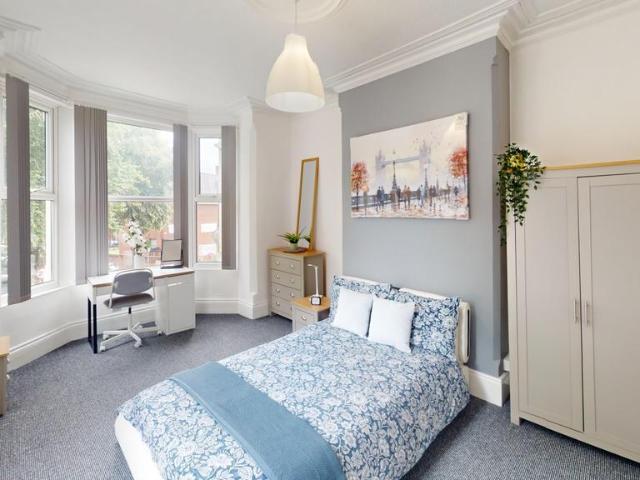 1 Alberta Terrace, Nottingham, NG7 5 bed end of terrace house to rent £2,708 pcm £625 pw