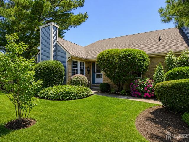 1 Alexander Hamilton Court