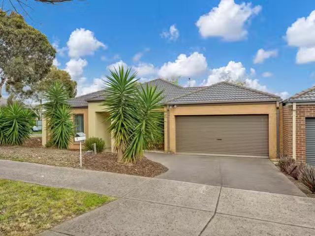 1 Alexia Drive, Berwick, VIC 3806