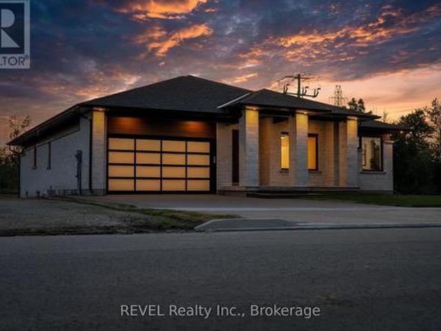 1 Anchor Road, Thorold Port Robinson, ON, L0S 1A0 house for sale | Listing ID X12588 | Royal LePage
