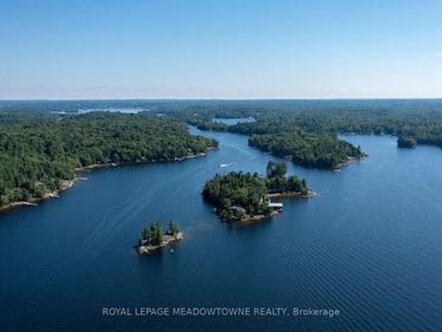 1 B721 Galt Island, The Archipelago, ON, P2A 2X4 Luxury House for sale | Listing ID X12853 | Royal LePage Carriage Trade Luxury Properties